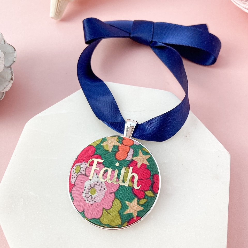 Faith Christmas Keepsake - Green with Gold Stars