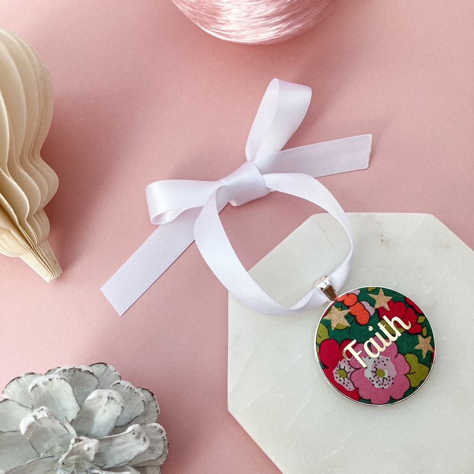 Faith Christmas Keepsake - Green with Gold Stars