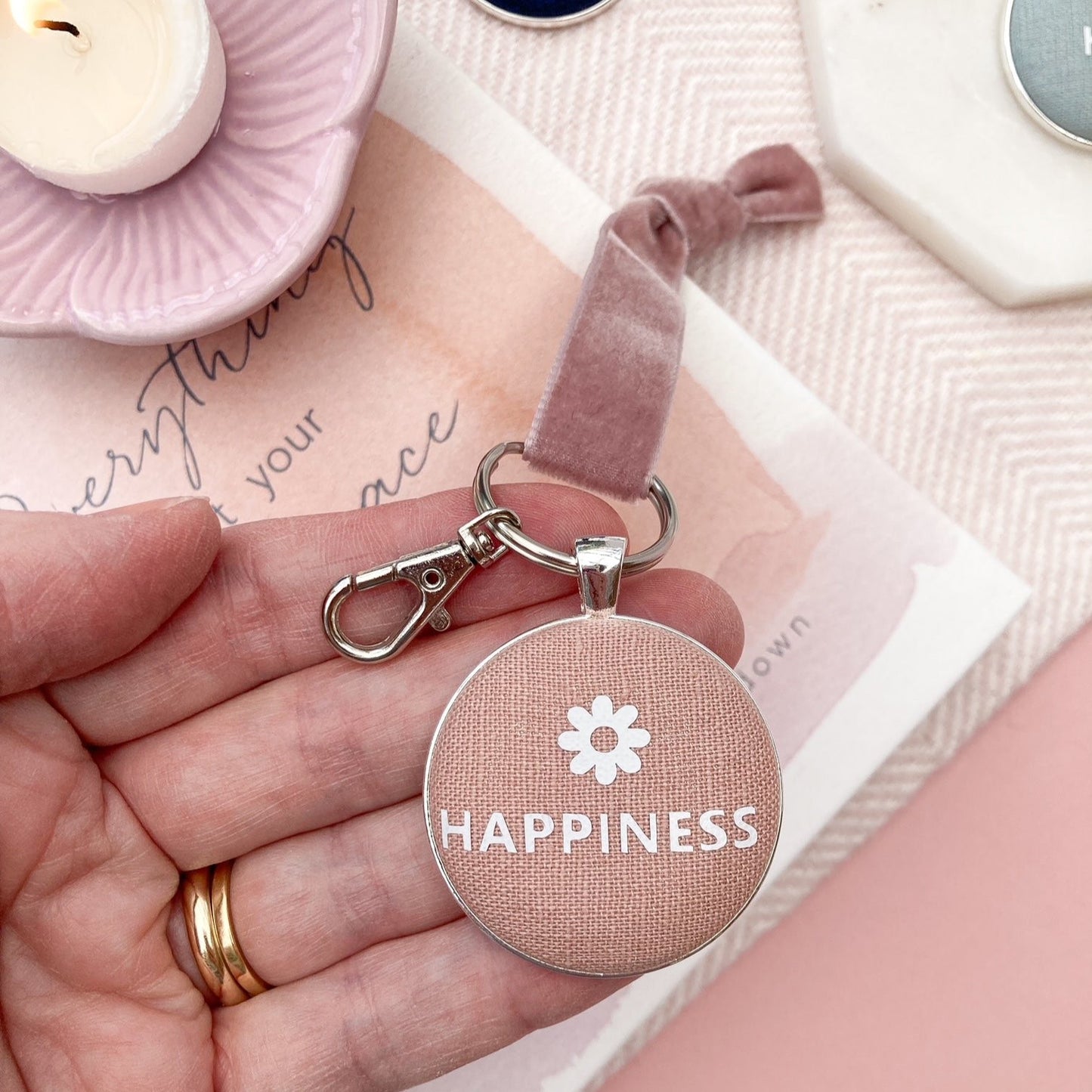 Happiness keyring in