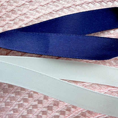 Blue and ivory ribbon options for the keepsakes