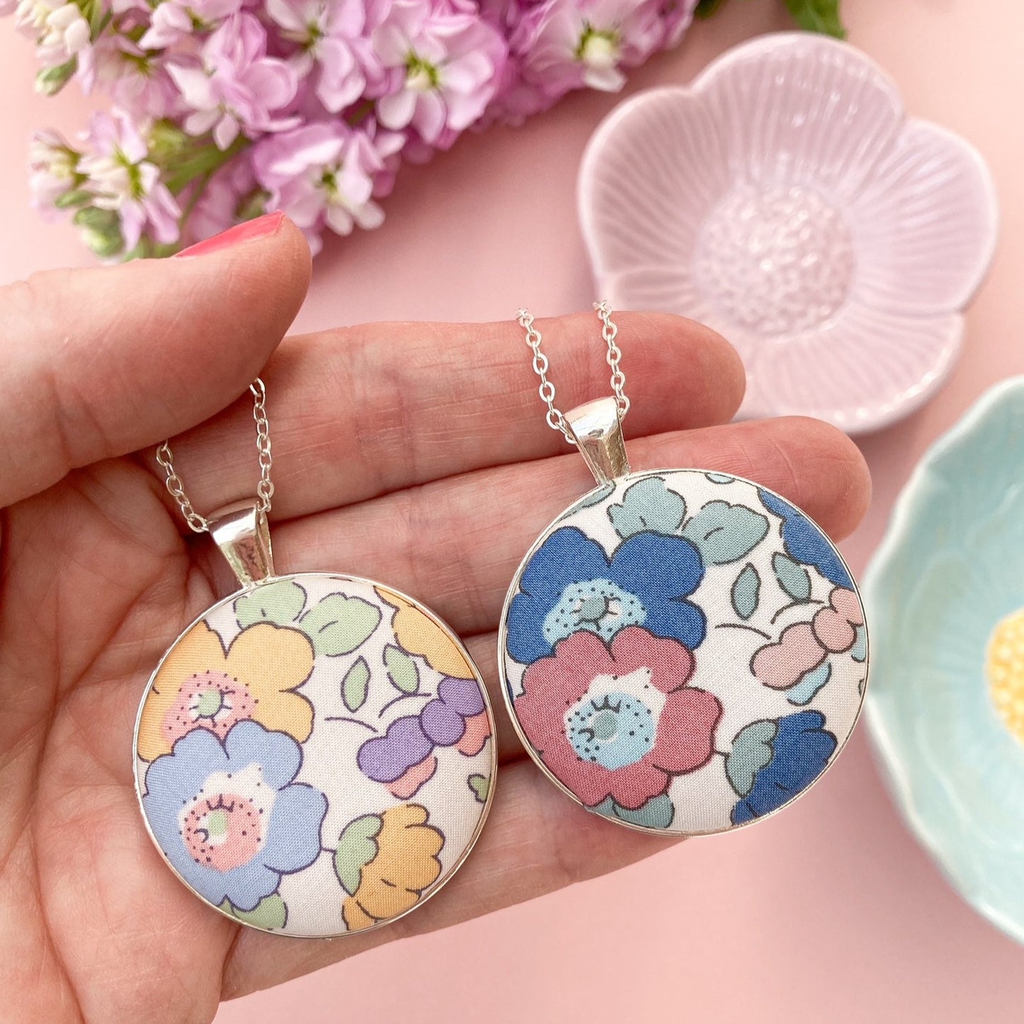 Bloom Necklace - Blue or Yellow