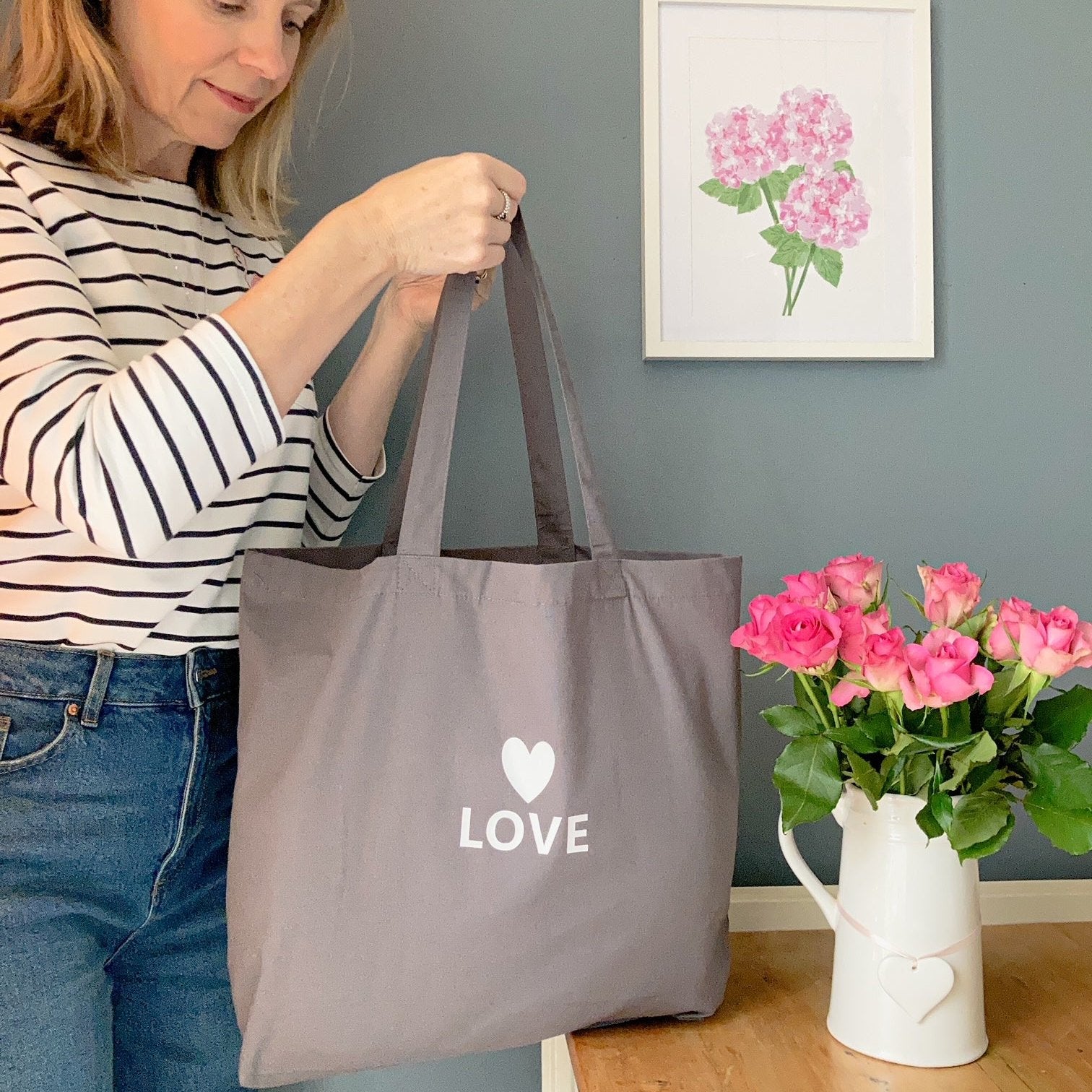 Love tote bag in grey with a heart